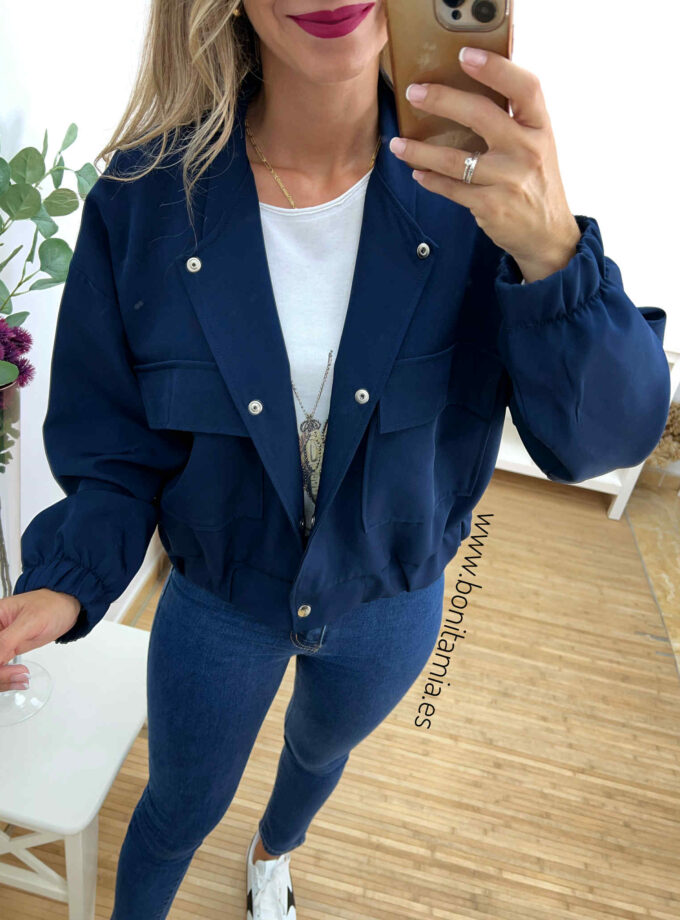 Bomber azul marino