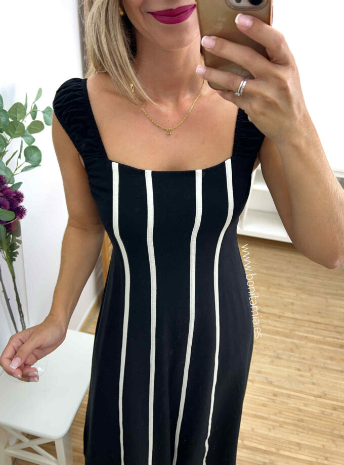 Vestido líneas negro