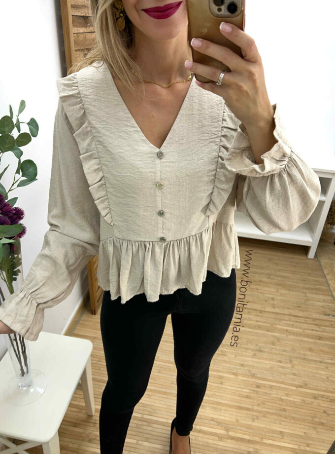 Blusa volantillo beige