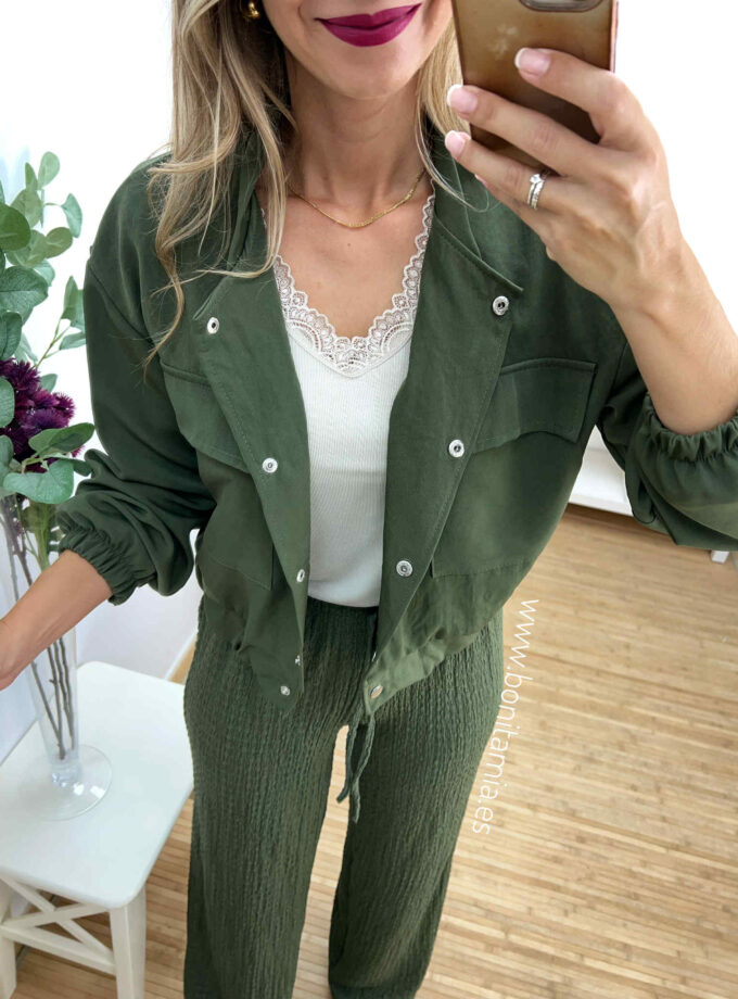 Bomber verde militar