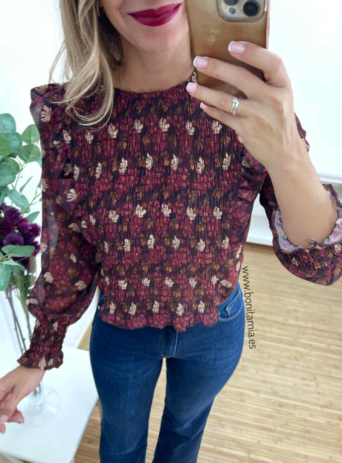 Blusa floral burdeos