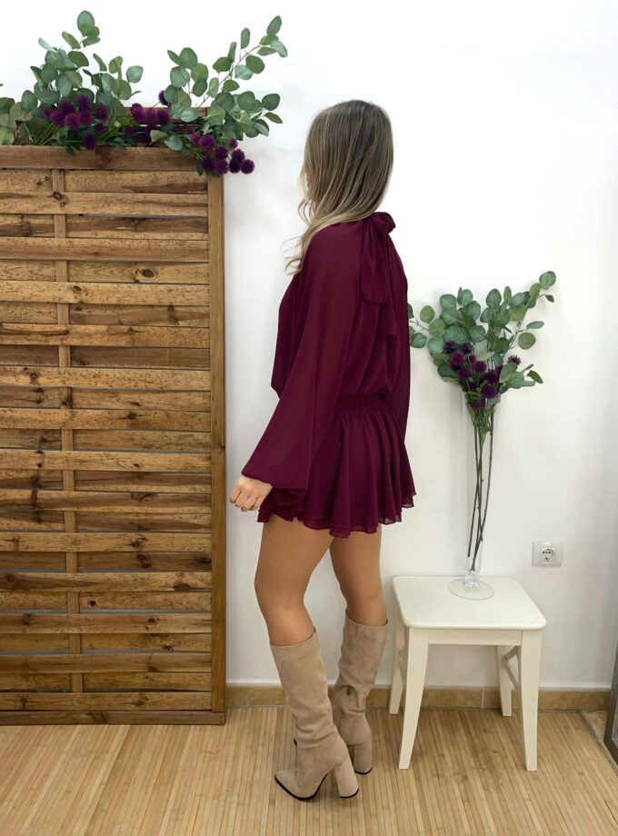 Mono volantes burdeos