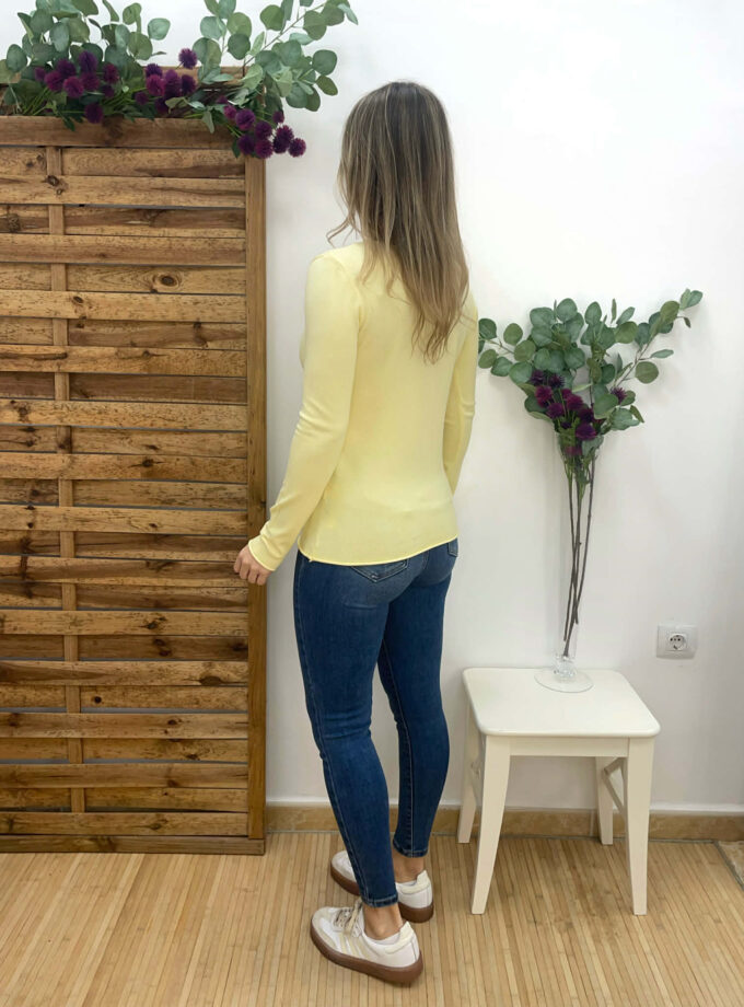Jersey suave amarillo
