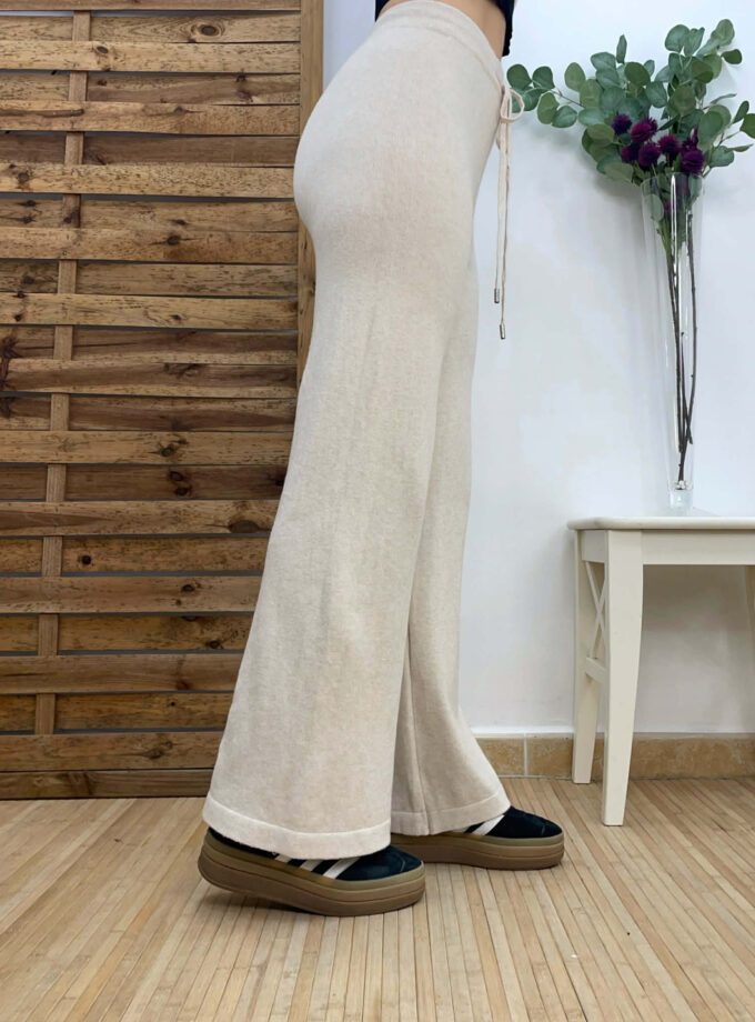 Pantalón punto beige