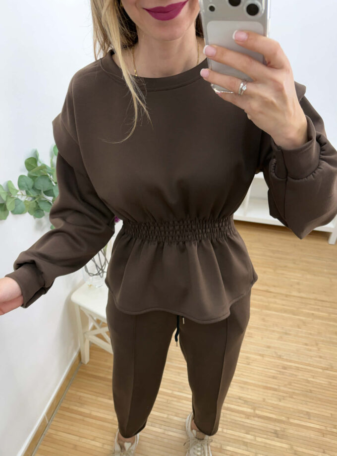 Chándal peplum chocolate