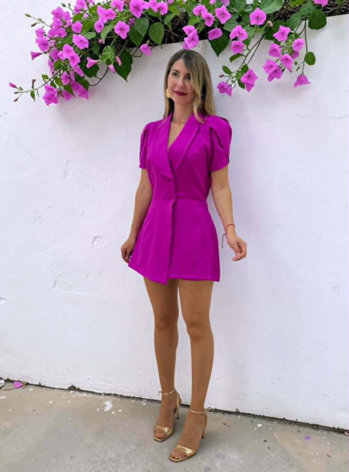 Mono Carlota buganvilla