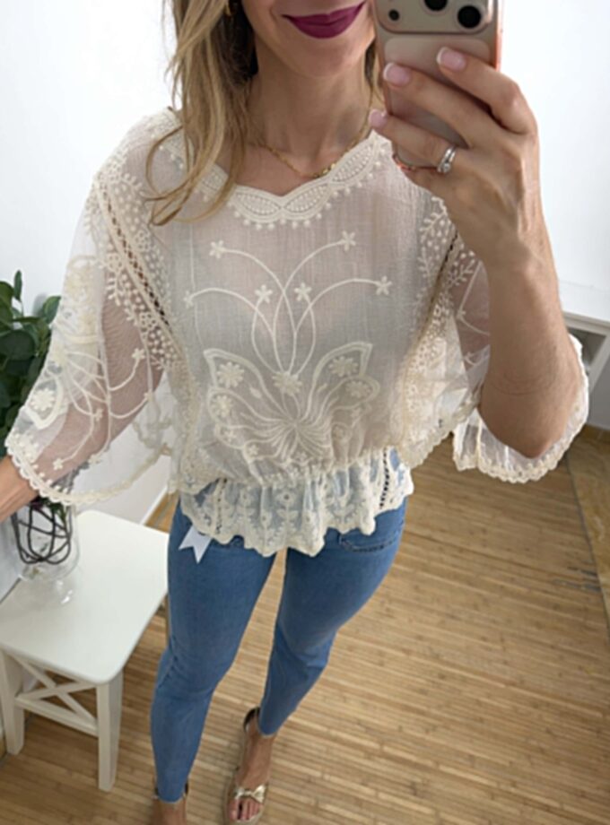 Blusa romantic beige