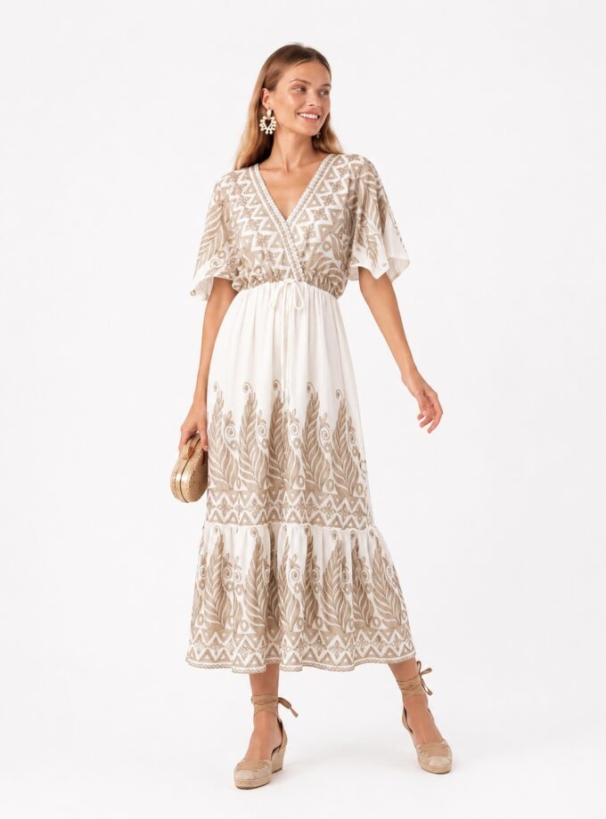 Vestido ibicenco bordado