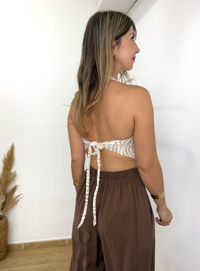 Top calado beige
