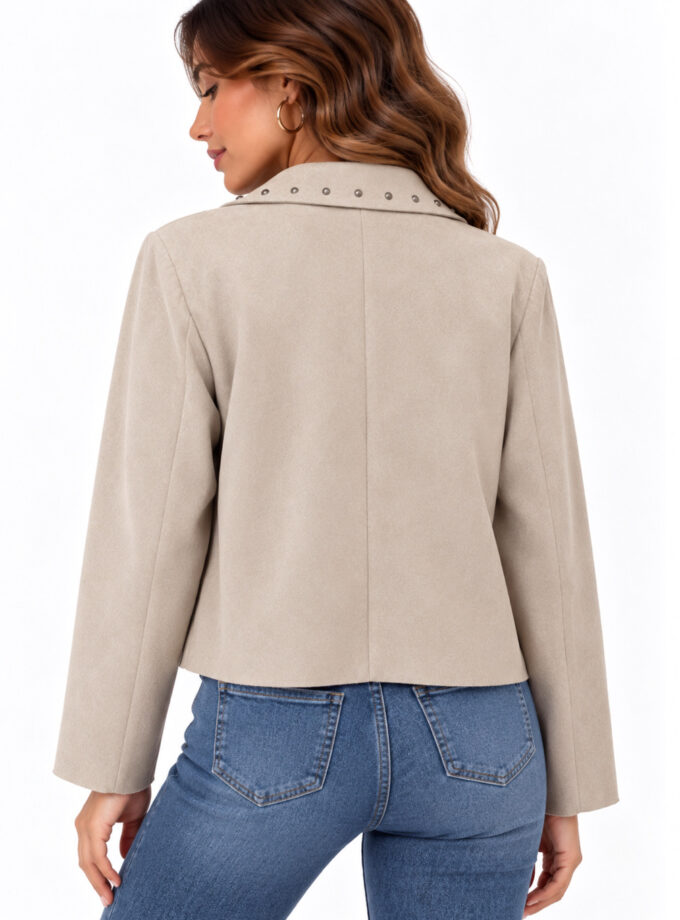 Chaqueta tachas beige